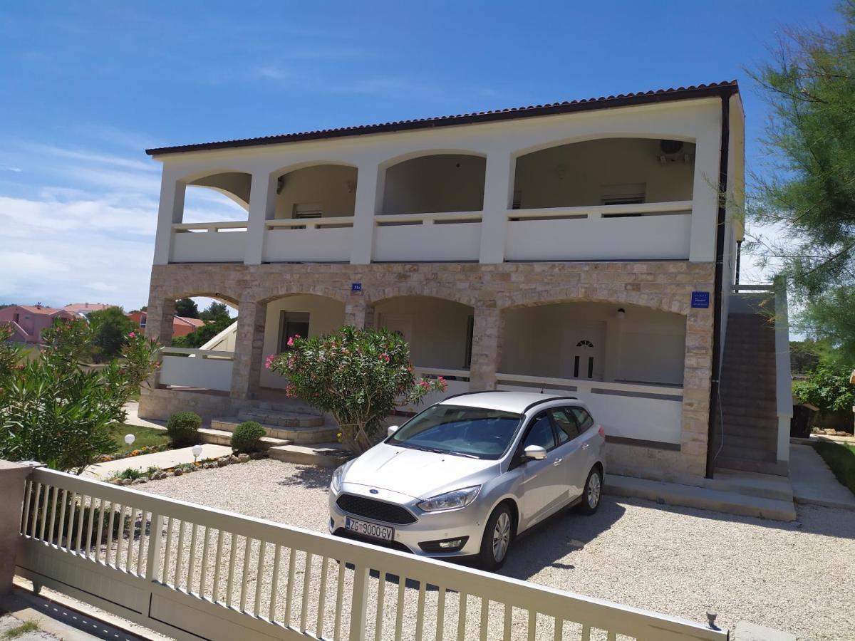 Apartmani Vjeko Vir Exteriér fotografie